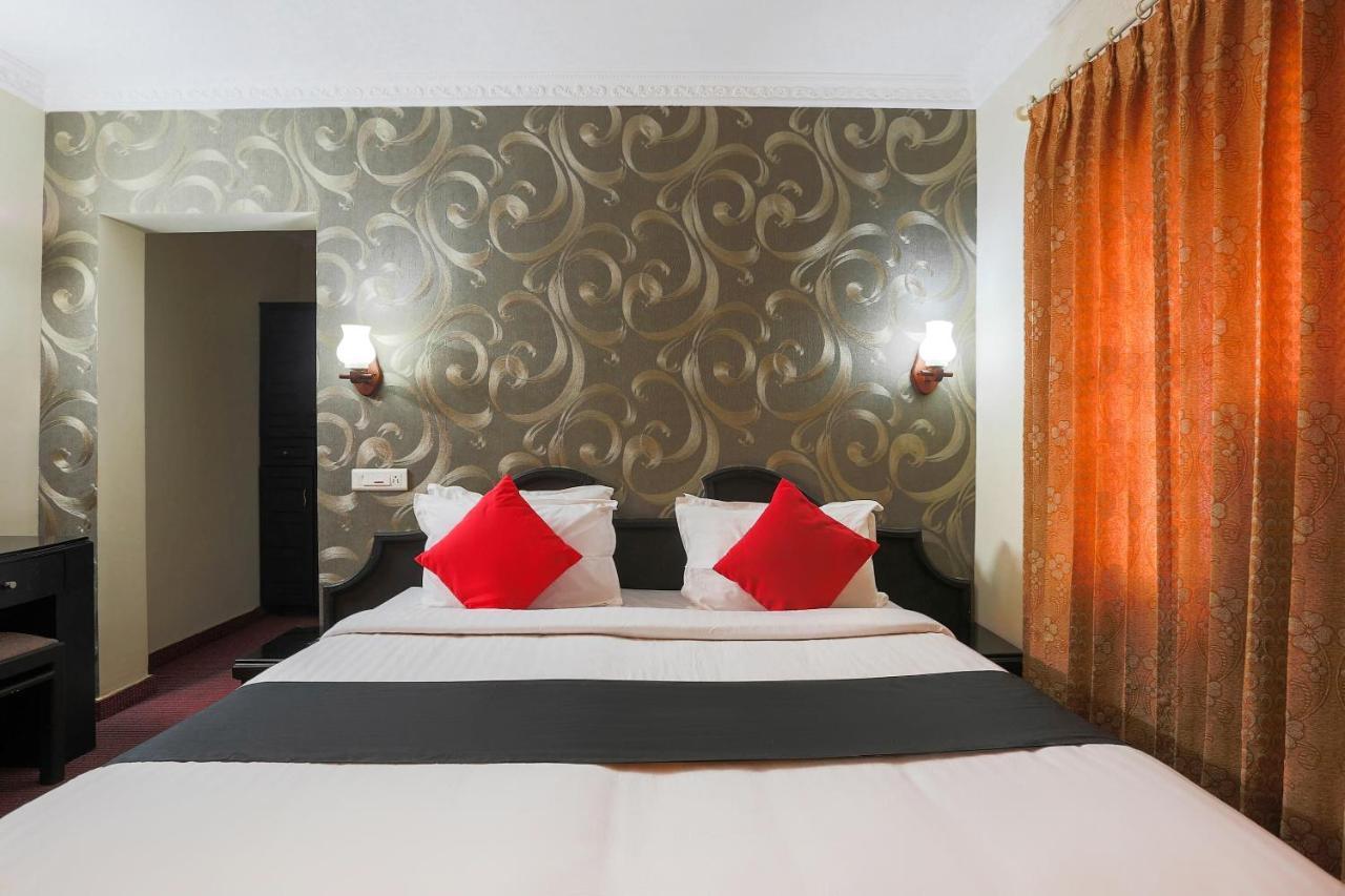 Capital O 72337 Hotel Konkan Tadka Bombay Esterno foto
