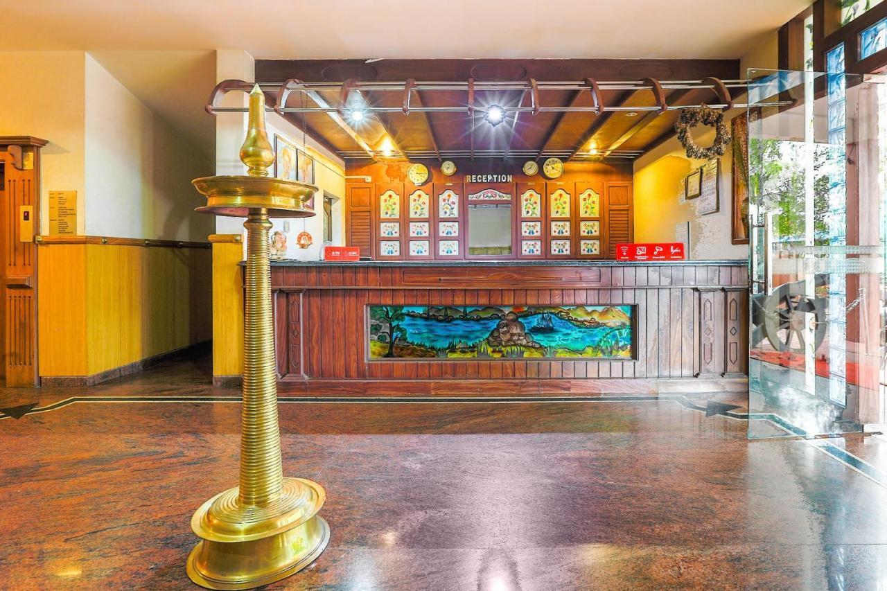 Capital O 72337 Hotel Konkan Tadka Bombay Esterno foto