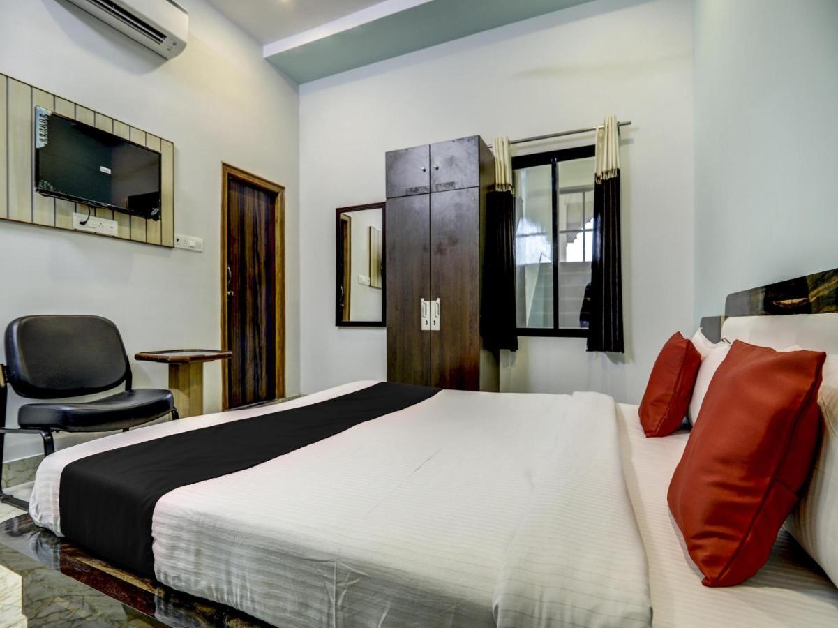 Capital O 72337 Hotel Konkan Tadka Bombay Esterno foto