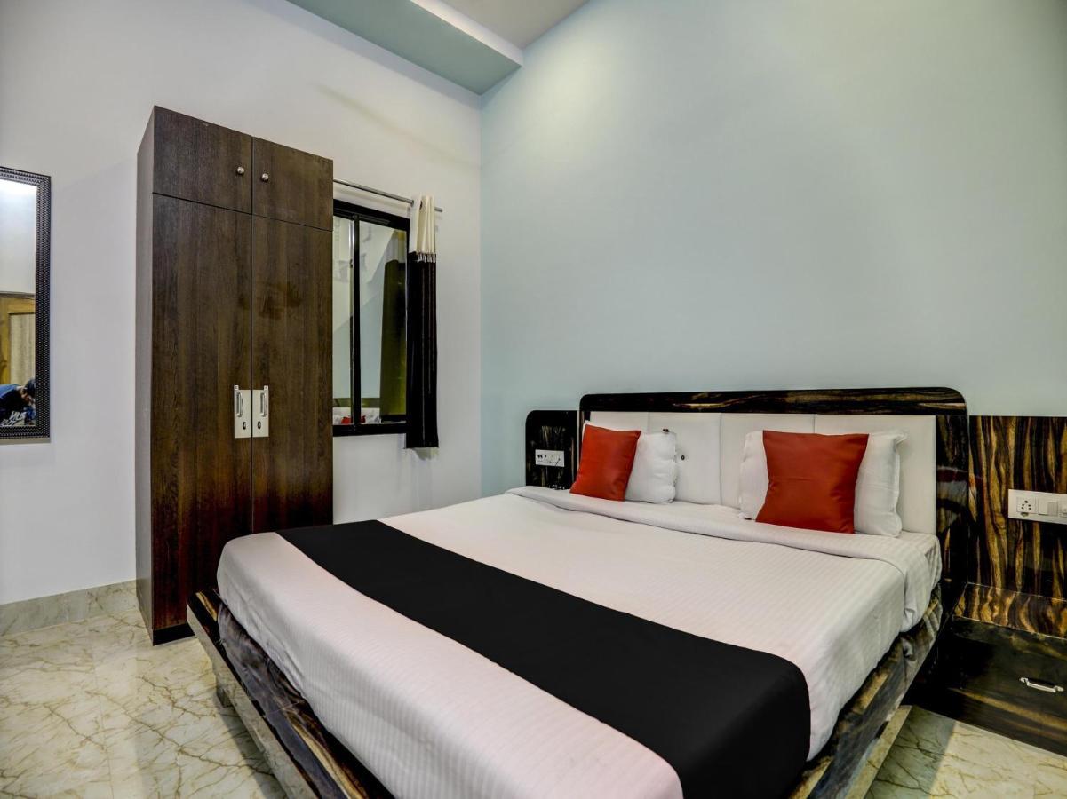 Capital O 72337 Hotel Konkan Tadka Bombay Esterno foto