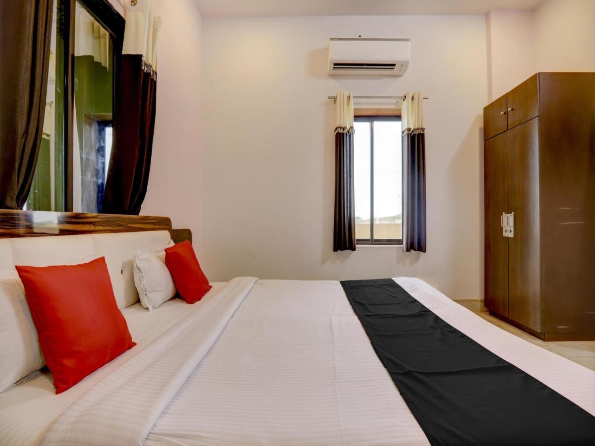 Capital O 72337 Hotel Konkan Tadka Bombay Esterno foto