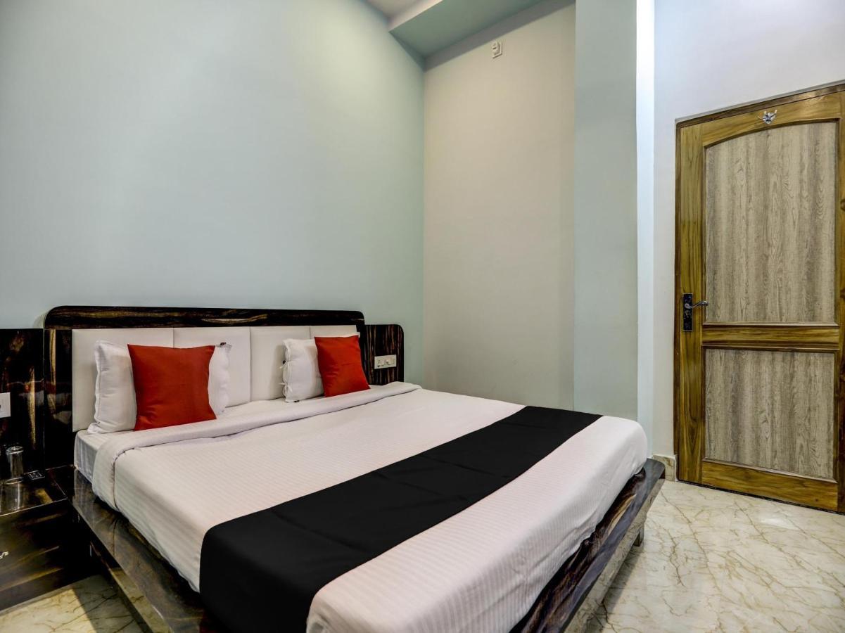 Capital O 72337 Hotel Konkan Tadka Bombay Esterno foto