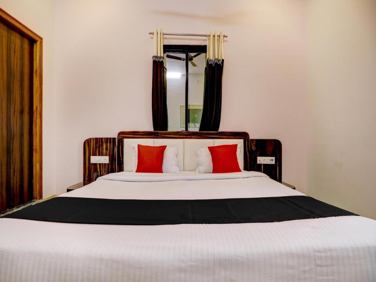 Capital O 72337 Hotel Konkan Tadka Bombay Esterno foto